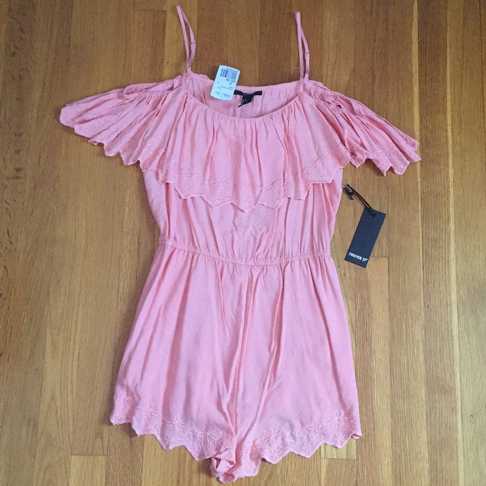 Forever 21 off the shoulder pink romper